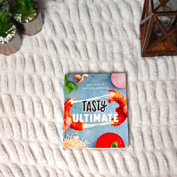 Tasty Ultimate Cookbook - Picture 1 of 6